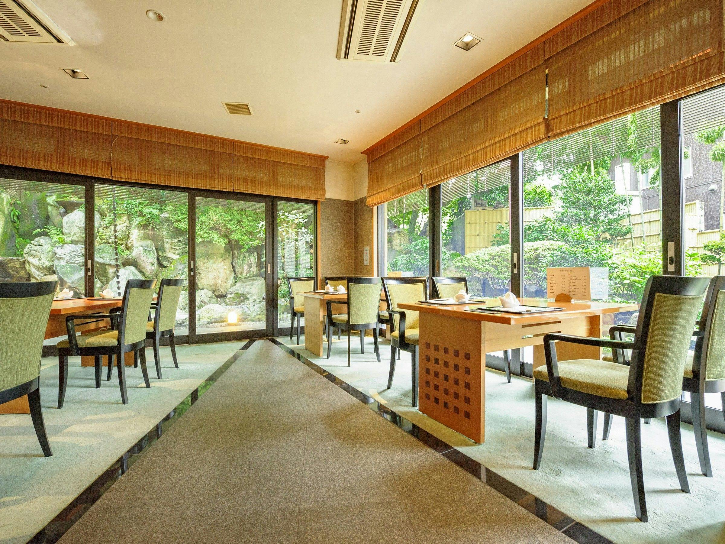 金沢白鳥路　ホテル山楽