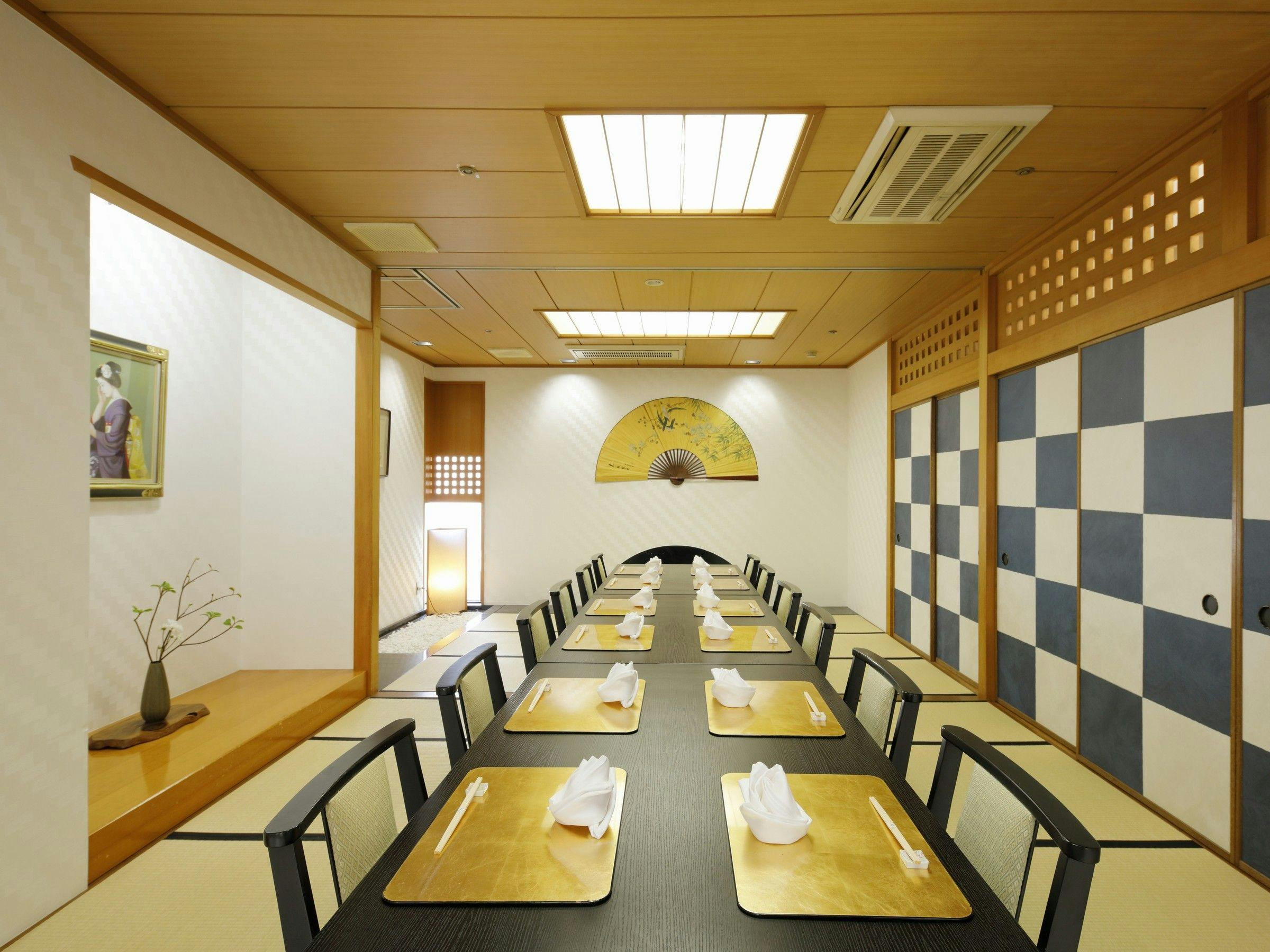 金沢白鳥路　ホテル山楽