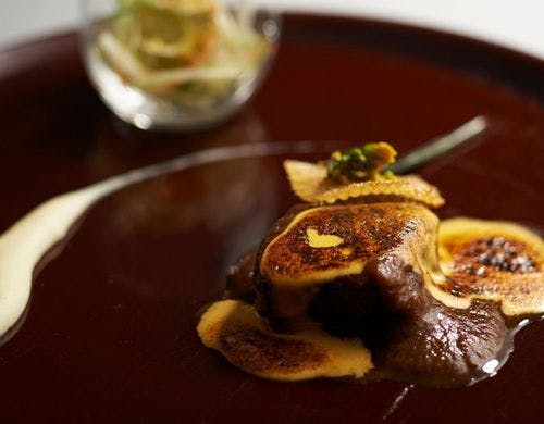 椚座牛の赤ワイン煮込み