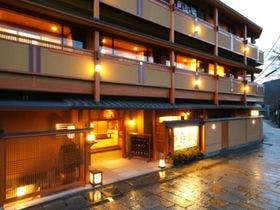 嵐山温泉彩四季の宿花筏