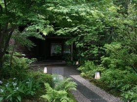 べにや無何有