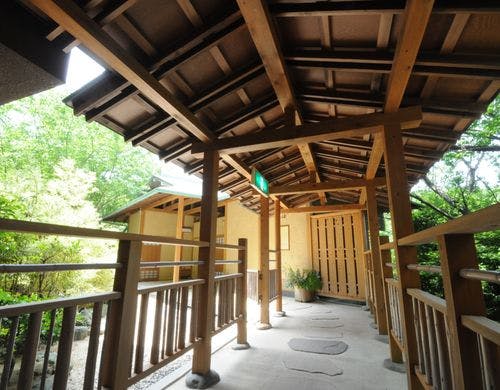 離れの貸切露天風呂