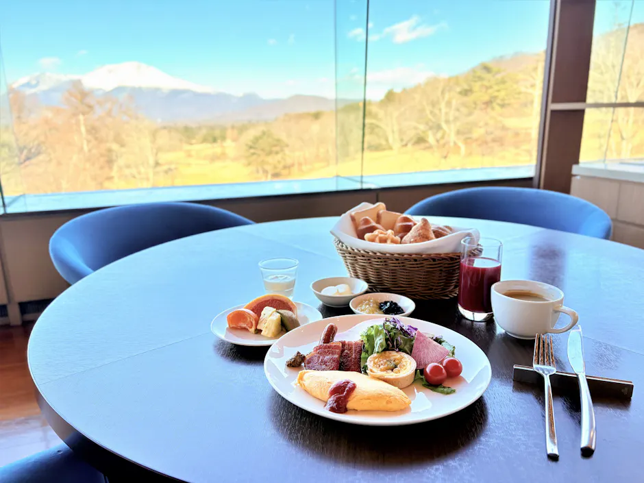 軽井沢 浅間プリンスホテル ダイニングブルーム＿朝食ブッフェ