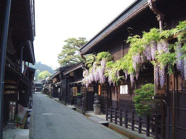古い町並みは当館より徒歩３分
