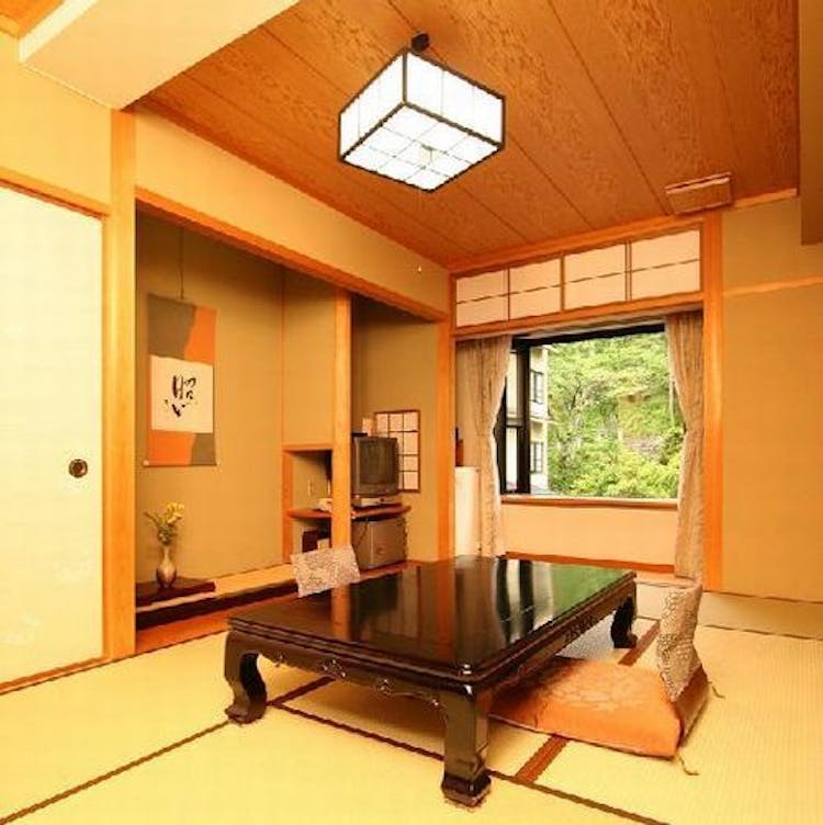 和室8畳（城山側）のサムネイル画像