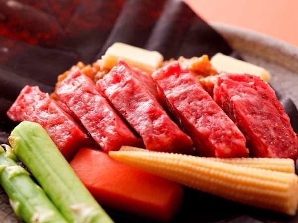 飛騨牛朴葉味噌ステーキ