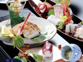 割烹旅館　越前満月