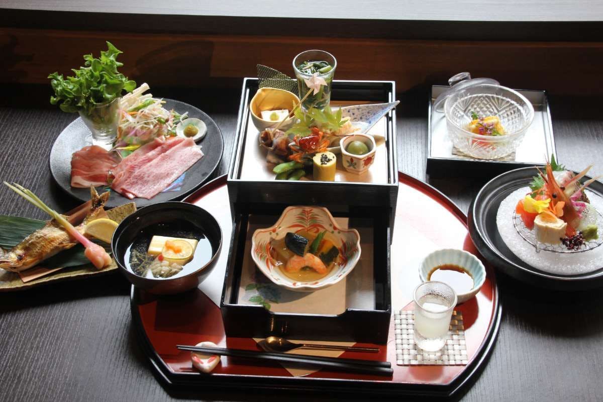 奥の院ほてるとく川
