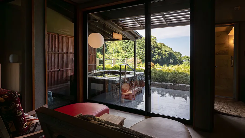 Isaribi Inn with All Rooms Featuring Open-Air Hot Spring Baths
