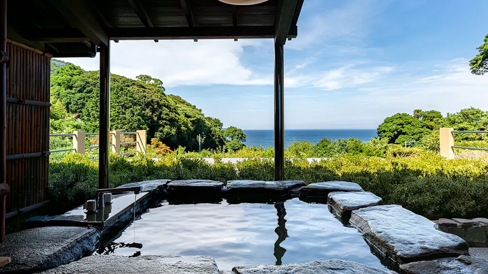 Isaribi Inn with All Rooms Featuring Open-Air Hot Spring Baths