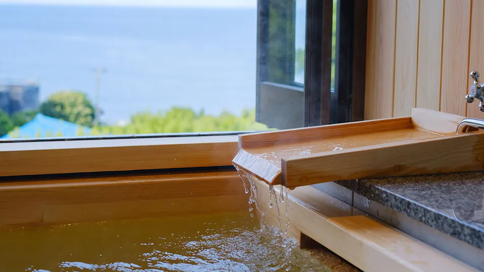 Isaribi Inn with All Rooms Featuring Open-Air Hot Spring Baths