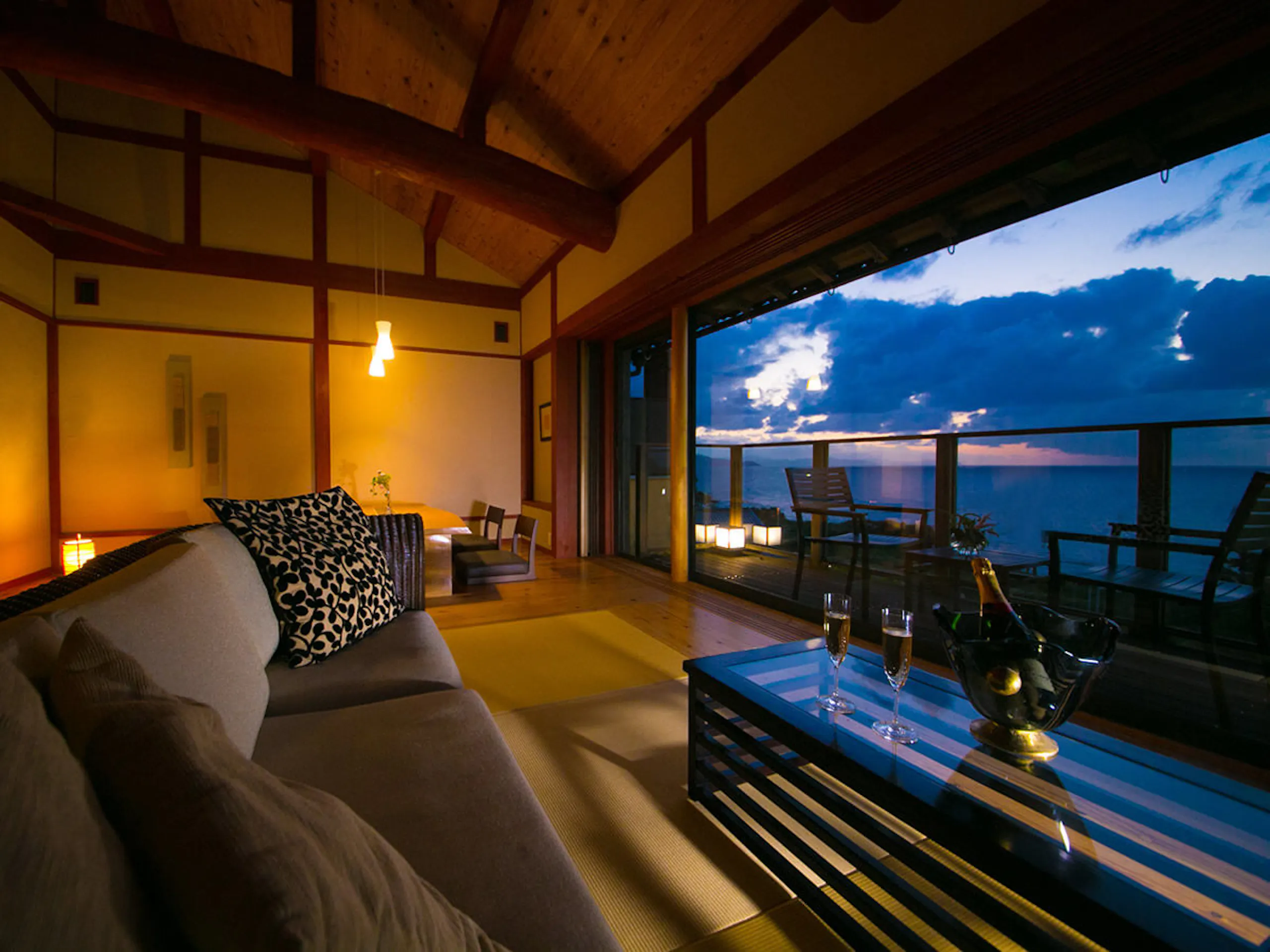 【絶景】海が見えるホテル・温泉旅館12選!感動のオーシャンビューを体験|全国版 | cocoyuco!