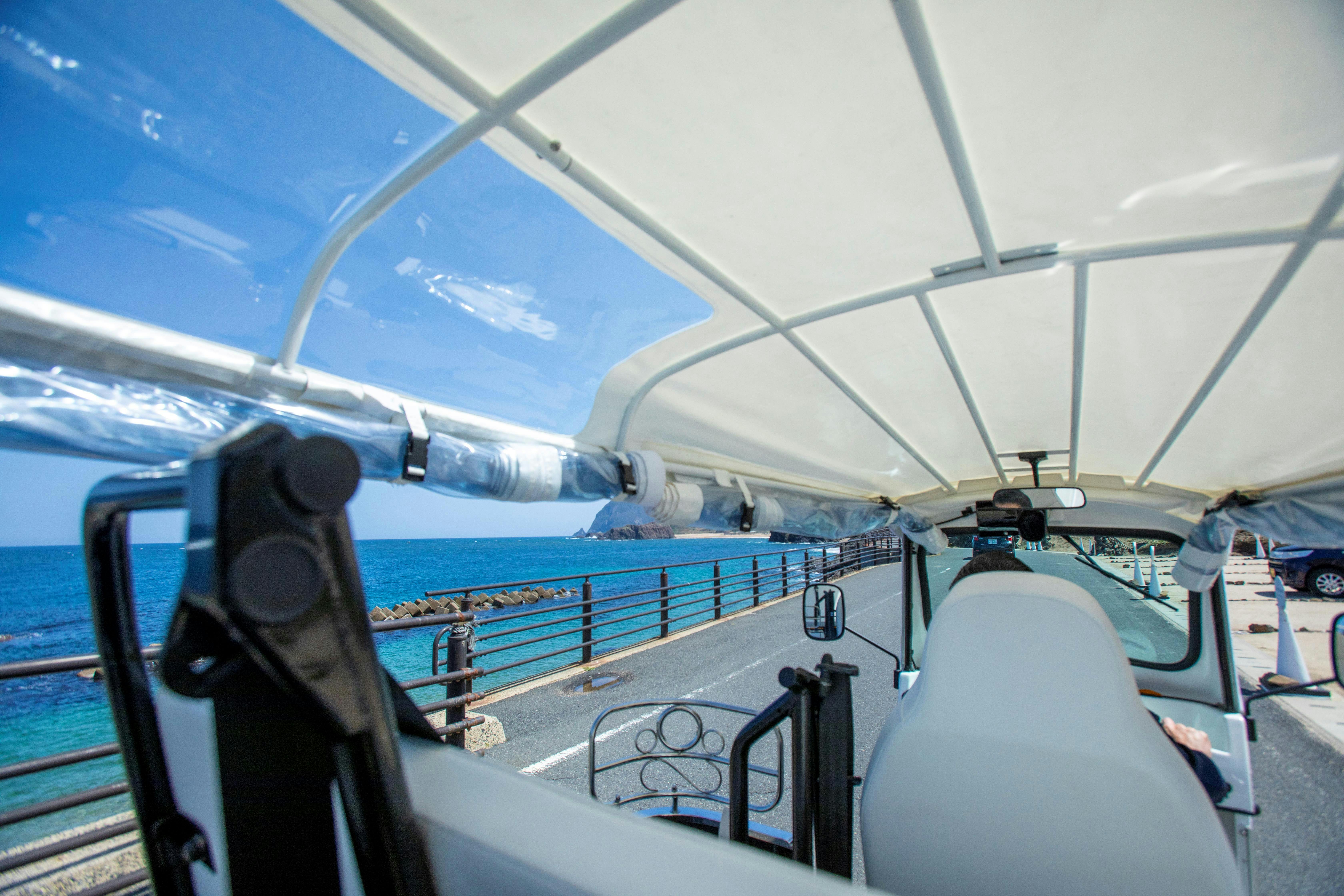 Tuk-tuk di atas awan