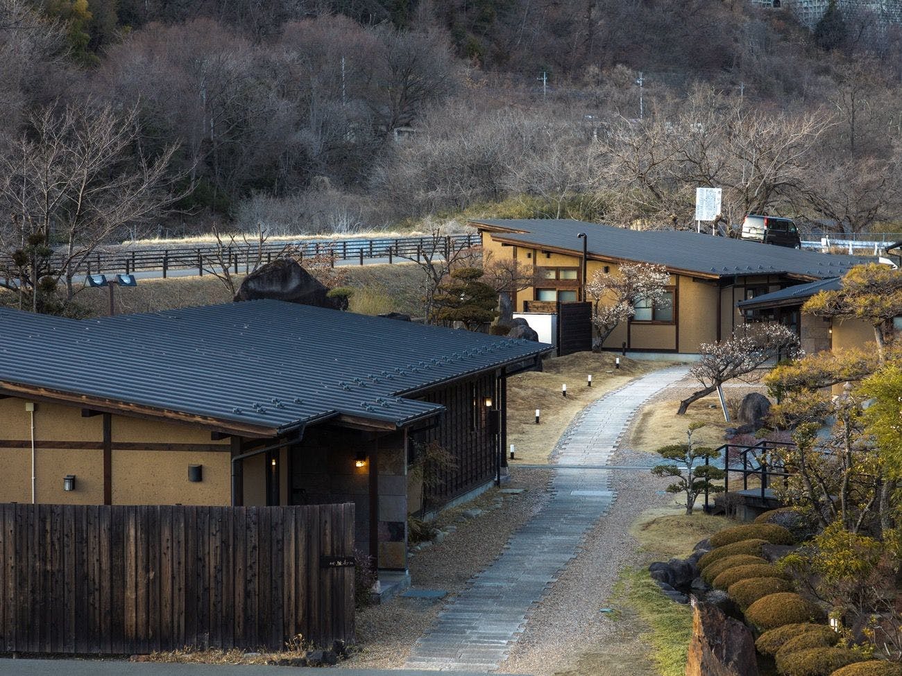 笛吹川温泉　坐忘