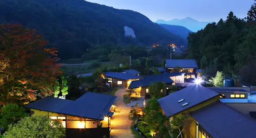 笛吹川温泉 坐忘