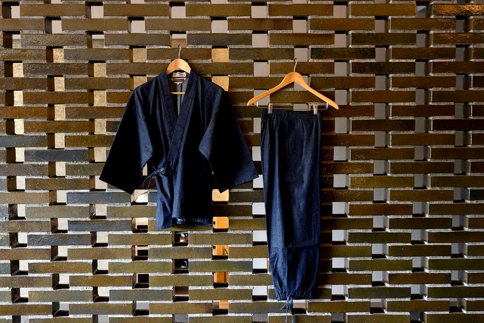 地元広島で製造されているこだわりの作務衣