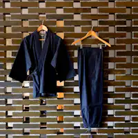 地元広島で製造されているこだわりの作務衣