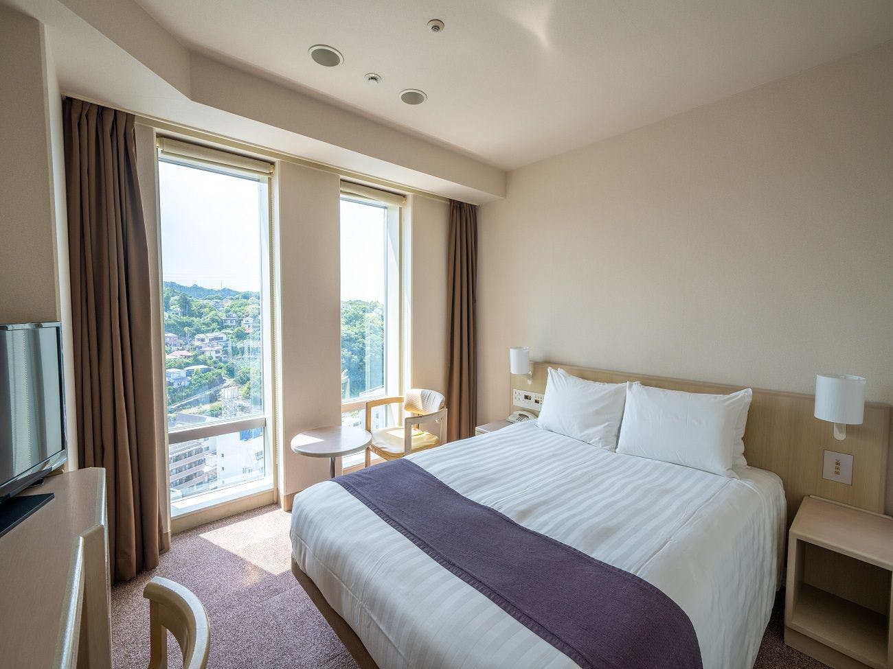 Kamar Double Standar