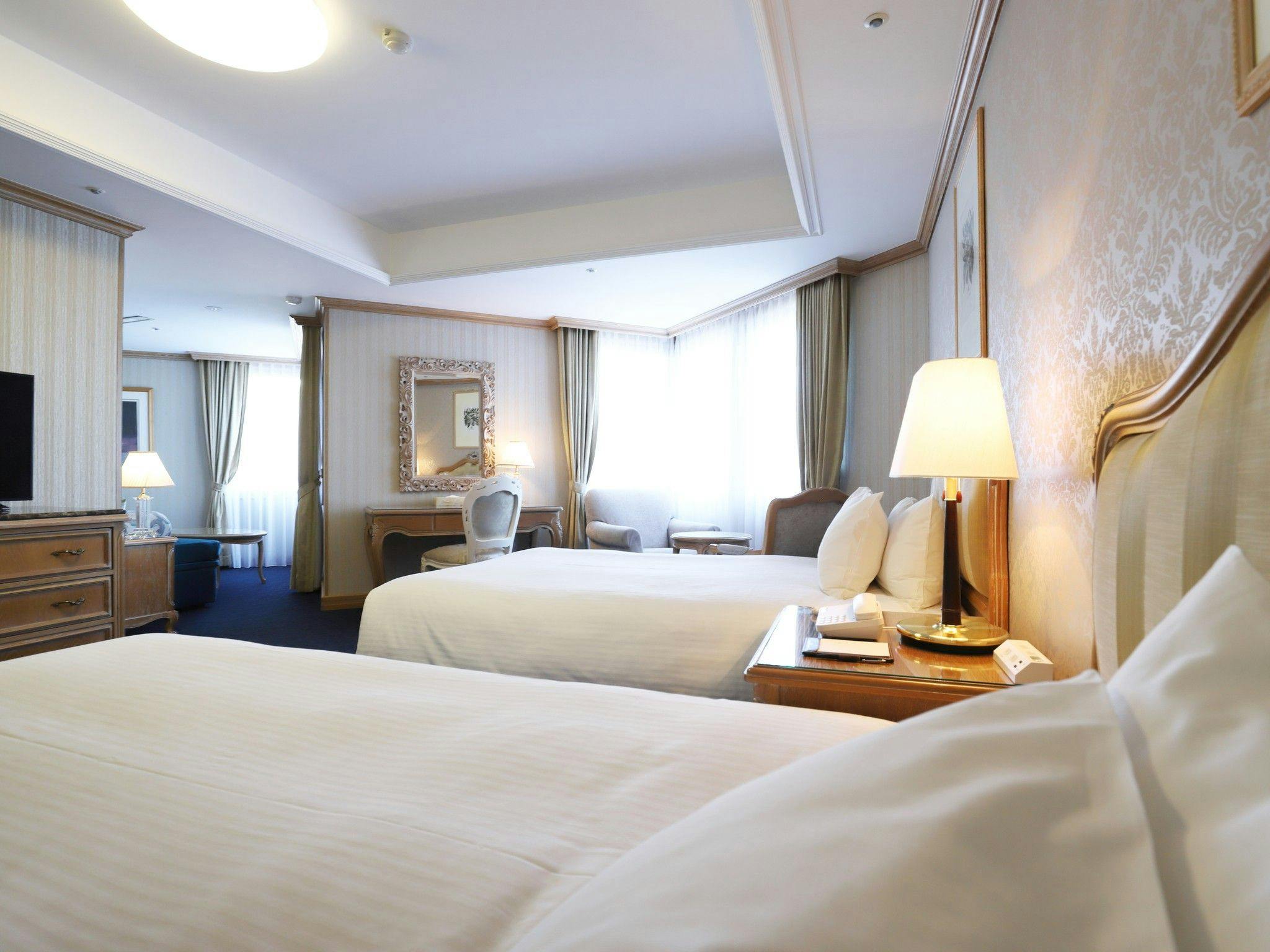 デラックスツイン