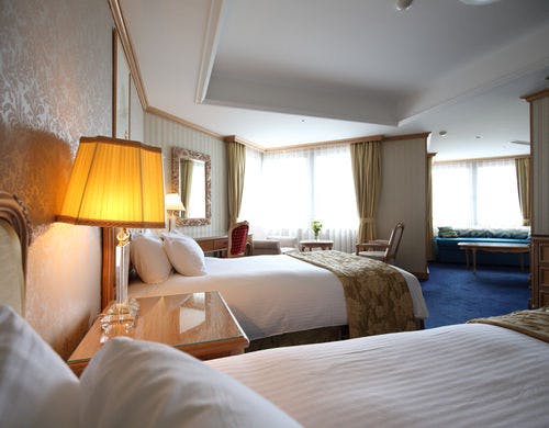 デラックスツイン