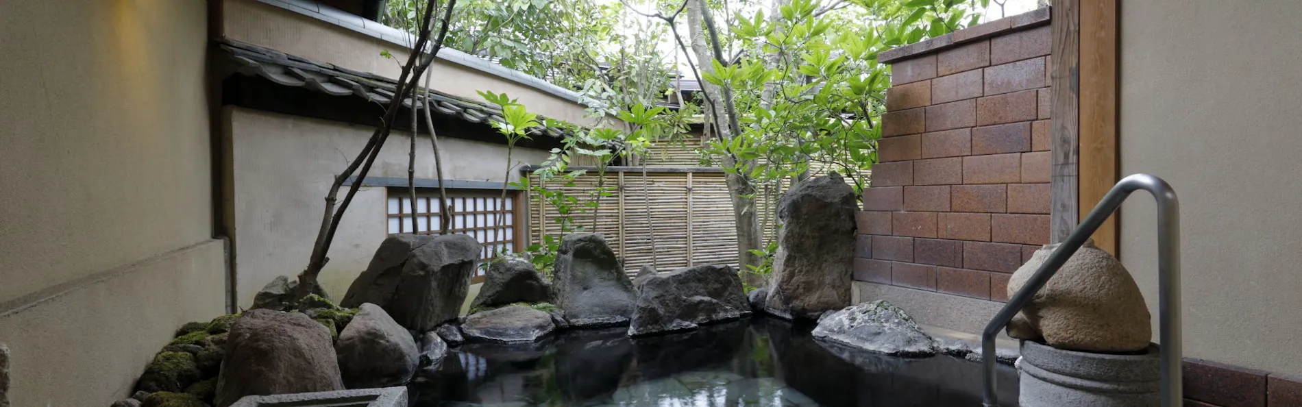 由布院温泉 草庵 秋桜