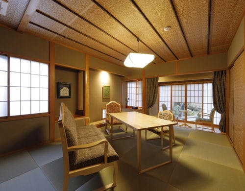 離れ二階屋（ベッドルーム）