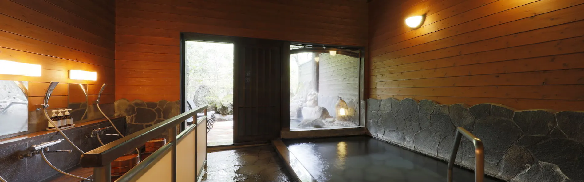由布院温泉 草庵 秋桜