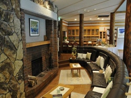 ล็อบบี้ที่ชั้นหนึ่ง เพลิดเพลินกับช่วงเวลาที่เงียบสงบ♪