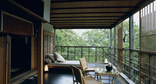 バルコニー付貴賓室