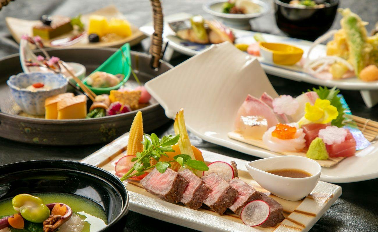 料理　夕食　イメージ