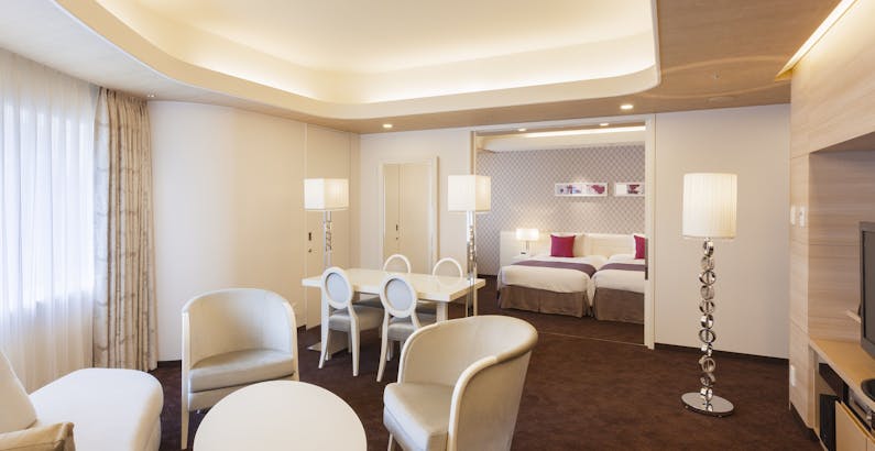 ジュニアスイート トリプルベッド バス トイレ別 58平米 Premium Stay Junior Suite Room 3名様ご 宿泊プランプラン ホテルエルセラーン大阪 一休 Com