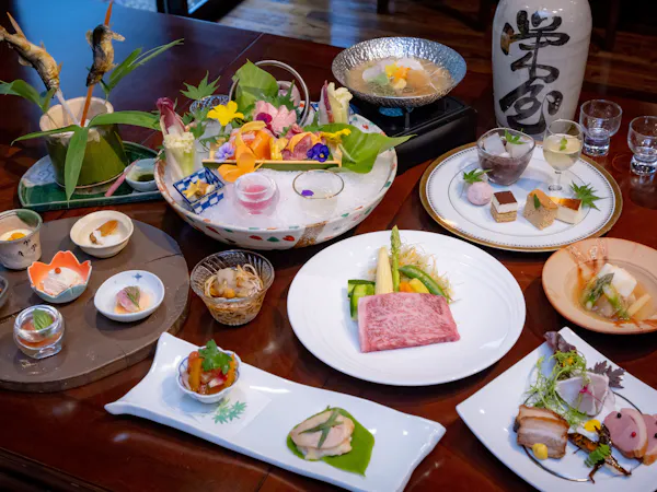 【華賓会席】1泊2食付スタンダードプラン