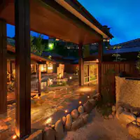 【昼神の棲 玄竹】Pemandangan malam koridor