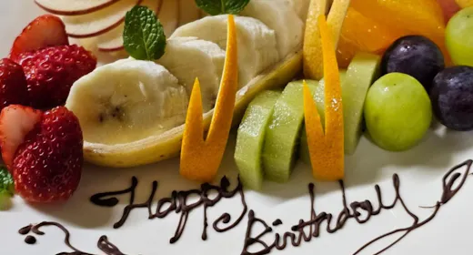 【記念日プラン】乾杯ドリンクでお祝い!大切な人との記念日や誕生日を彩る特別なひとときを(1泊2食)