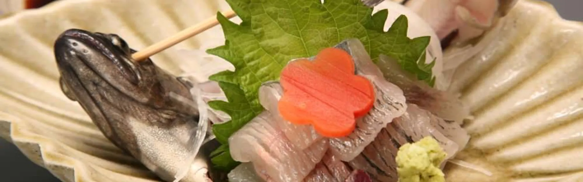 山里のいおり 草円