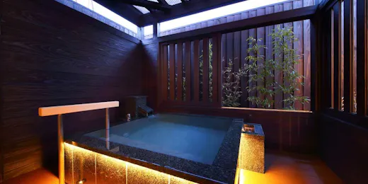 朝霧のみえる宿 ゆふいん花由