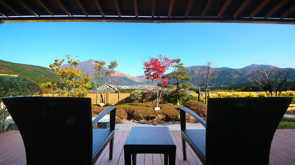 Yufuin Hanayoshi with a View of the Morning Mist