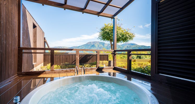 湯布院温泉 由布院 露天風呂付き客室が人気の宿 選 宿泊予約は 一休 Com 湯布院温泉 由布院 露天風呂付き客室が人気の宿 選 宿泊予約は 一休 Com