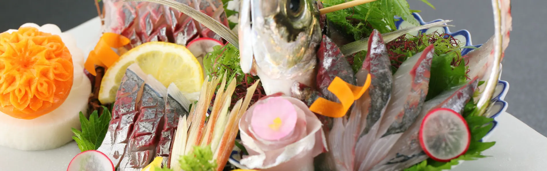 朝霧のみえる宿 ゆふいん花由