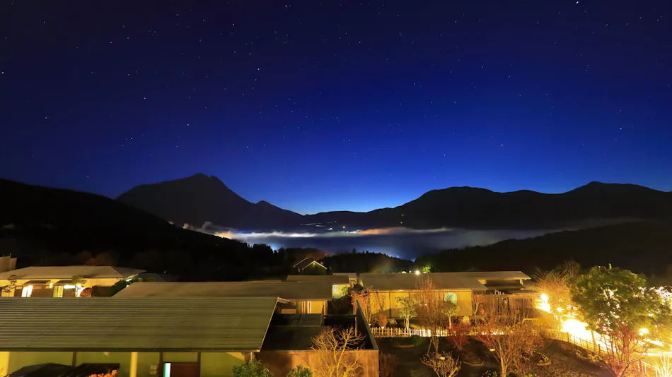 Yufuin Hanayoshi with a View of the Morning Mist