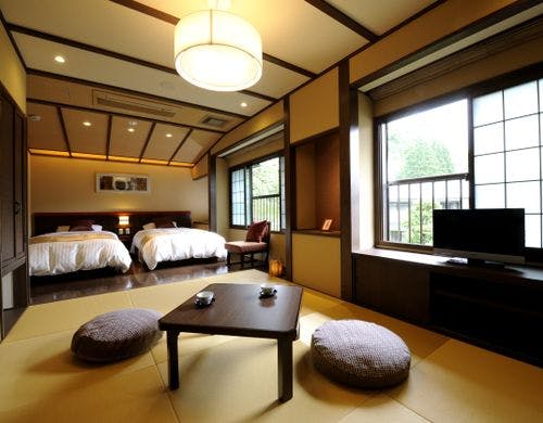 ２０２ 桜 ２階の和モダン１２畳