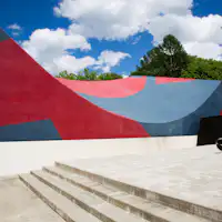 ดาดฟ้าของพิพิธภัณฑ์นากามูระ คีธ แฮริง