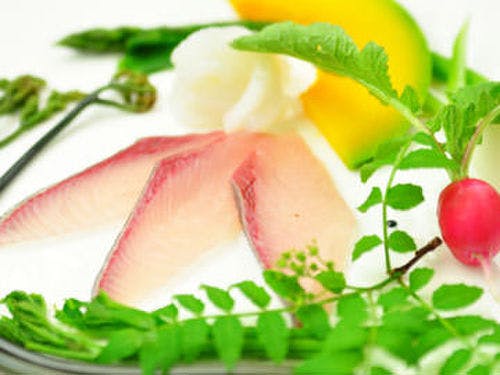 1品1品、料理長が丁寧に仕上げました。