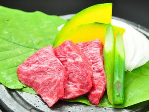 口一杯に広がる脂肪の甘さが特徴です。