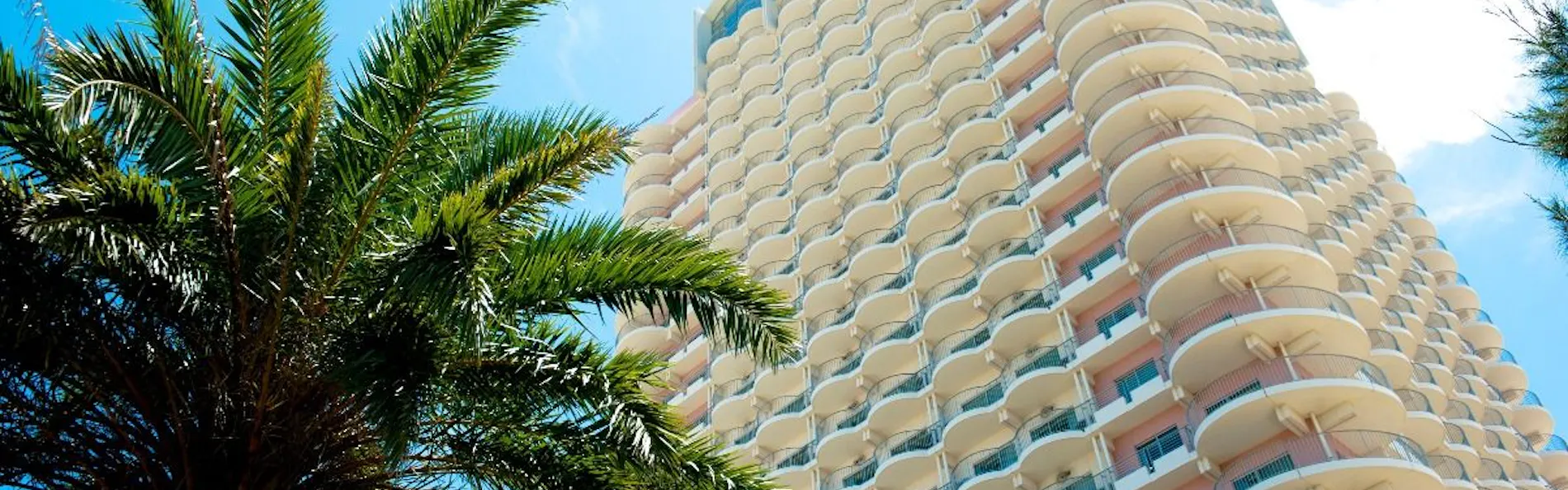 ザ・ビーチタワー沖縄(共立リゾート)