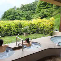 ห้องอาบน้ำรวมกลางแจ้ง (ห้องอาบน้ำรวมสำหรับผู้หญิง)