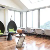 ラウンジでお好みの音楽も。