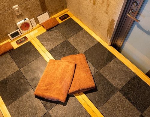 ラグジュアリー＃10　岩盤浴