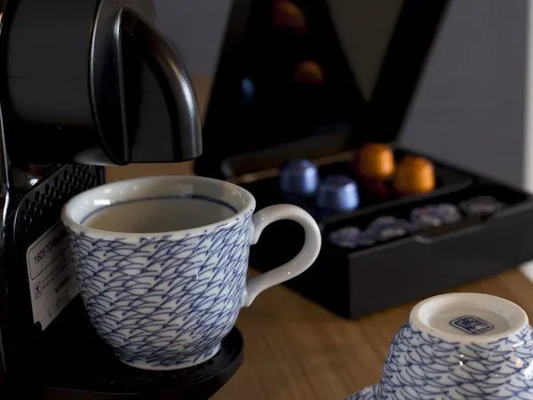 客室内には、珈琲、紅茶、お茶などをご用意