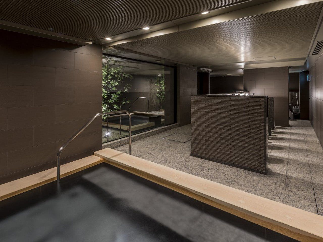 ソラリア西鉄ホテル京都プレミア三条鴨川の男湯の内湯